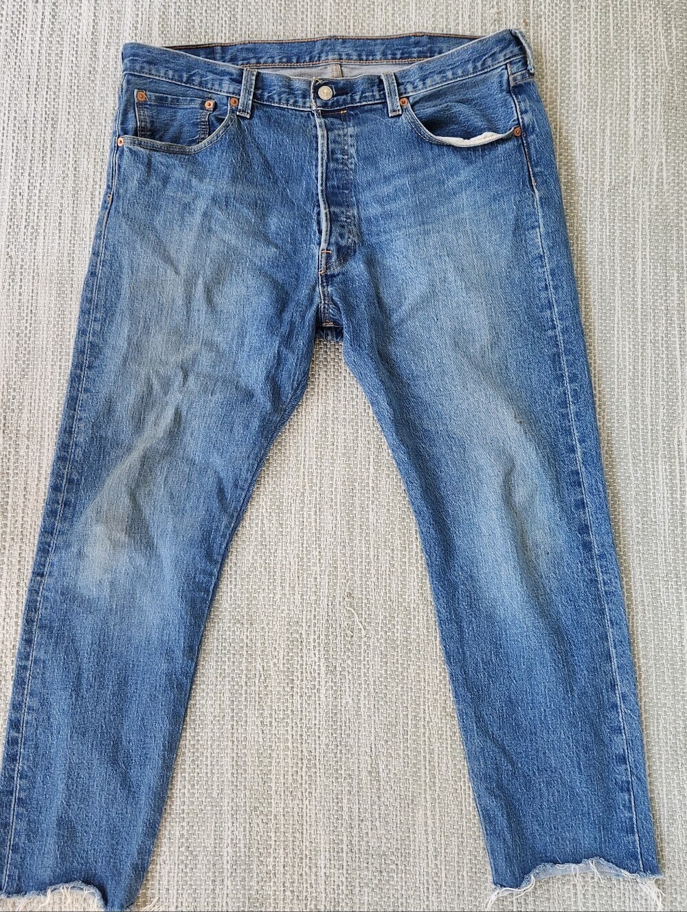 mens 501 Blue Straight-Leg Jeans distressed size 34×26.5